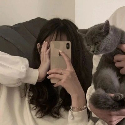 考生出考场第一件事：我妈呢